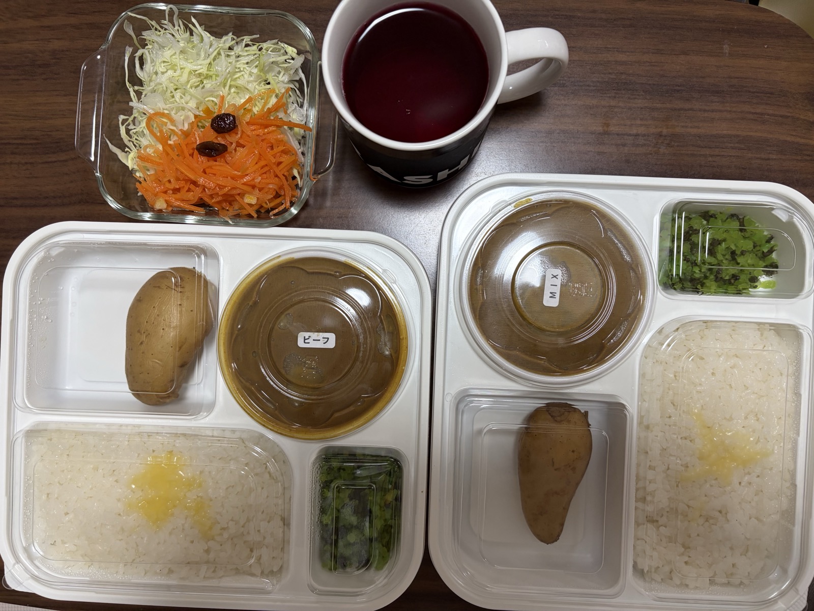 温めたオーベルジーヌのカレー弁当2種（ビーフ・シーフード）