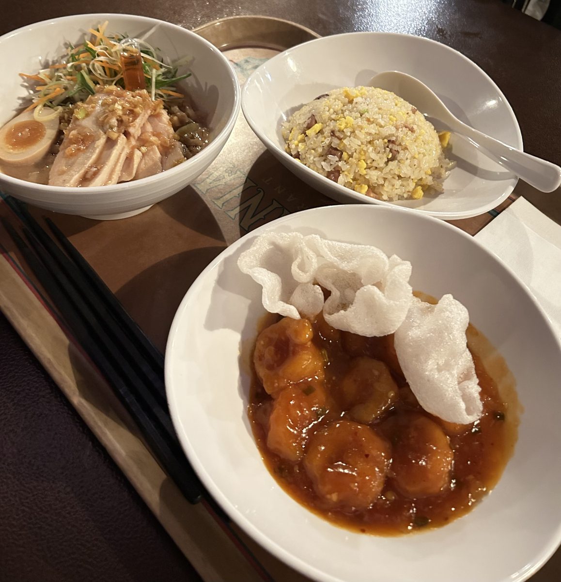 ヴォルケイニア・レストランのランチ