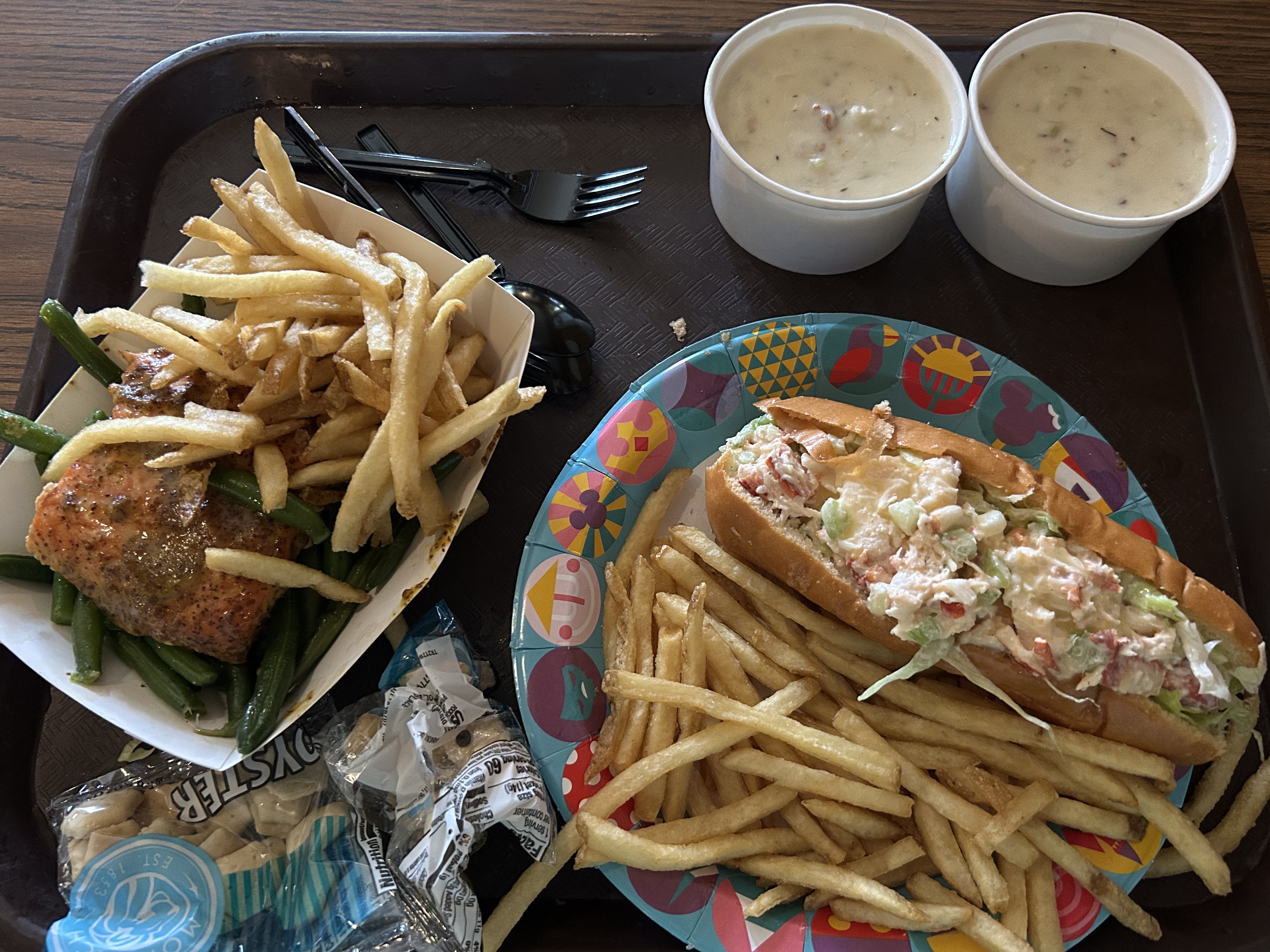 Columbia Harbour House シーフードランチ
